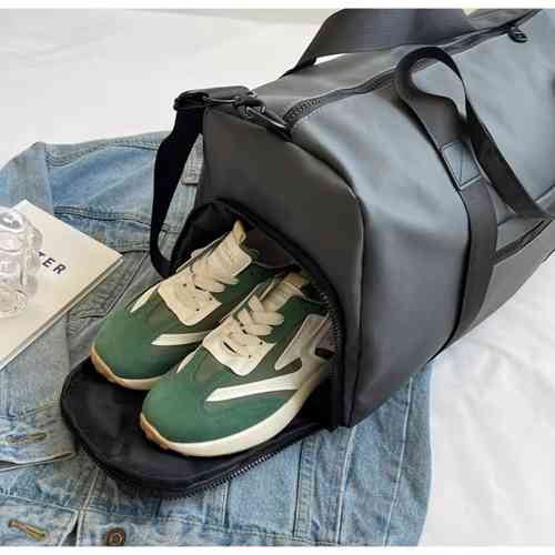 Shoe Compartment or Wet Dry Pocket