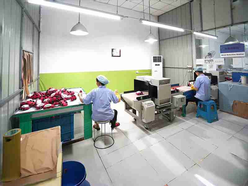 Needle Detection & Metal Safety Inspection